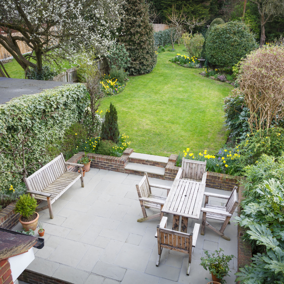 Entertaining Outside: What to Add to Your Garden