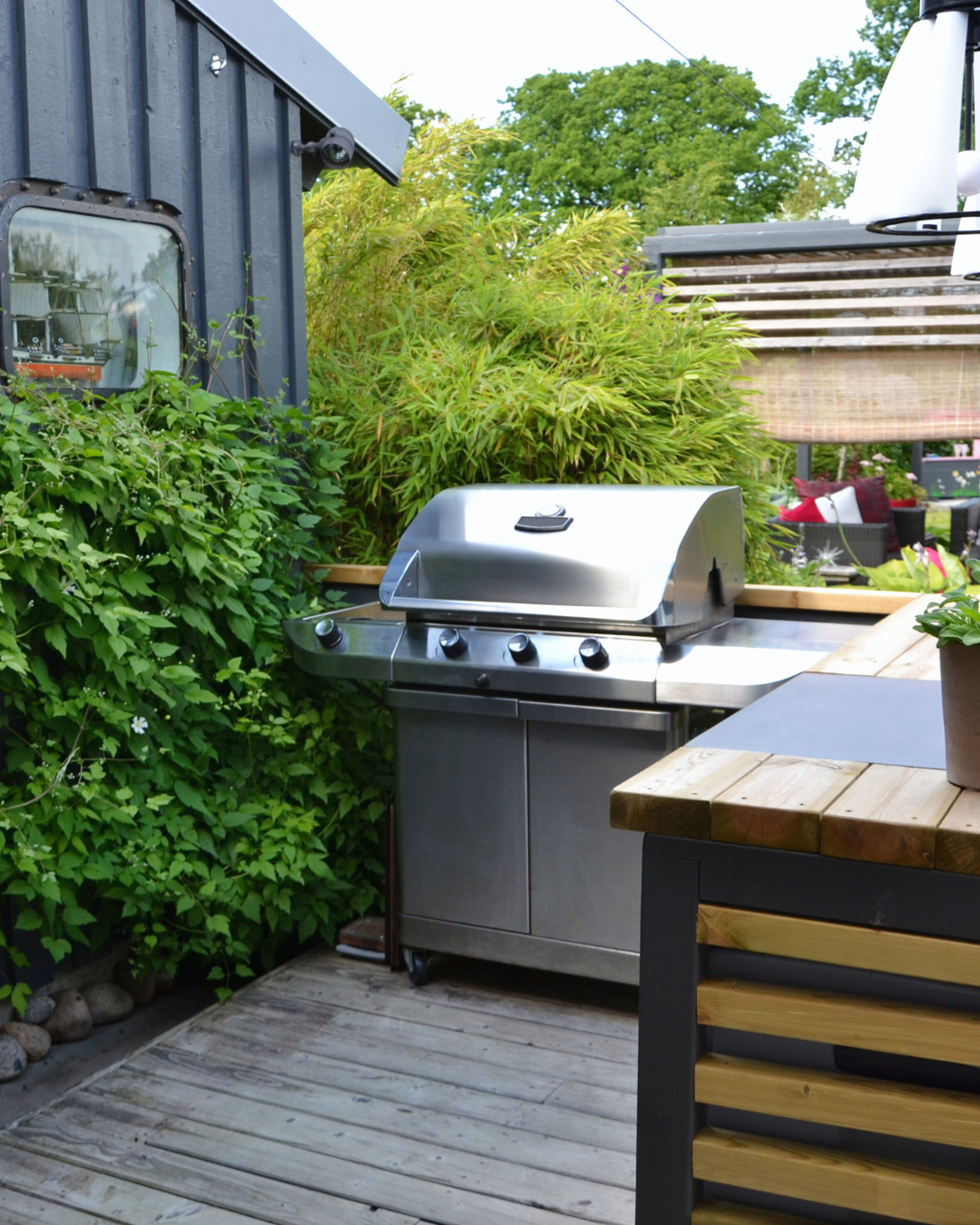 Building Your Dream Outdoor Kitchen on a Budget: Tips for Creating an Affordable Culinary Space